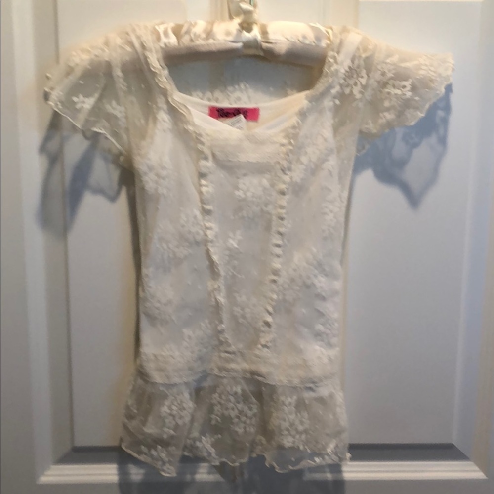 Fancy Too-Chic lace top